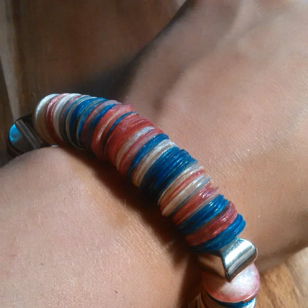 Multi Color Shell And Silvertone Beaded Stretch Bracelet